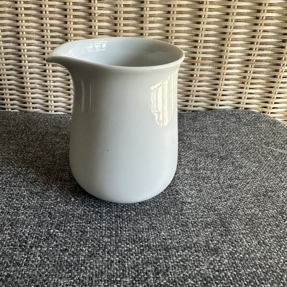Creamer Crate And Barrel Madison Germany Kahla White Porcelain - Picture 1 of 6